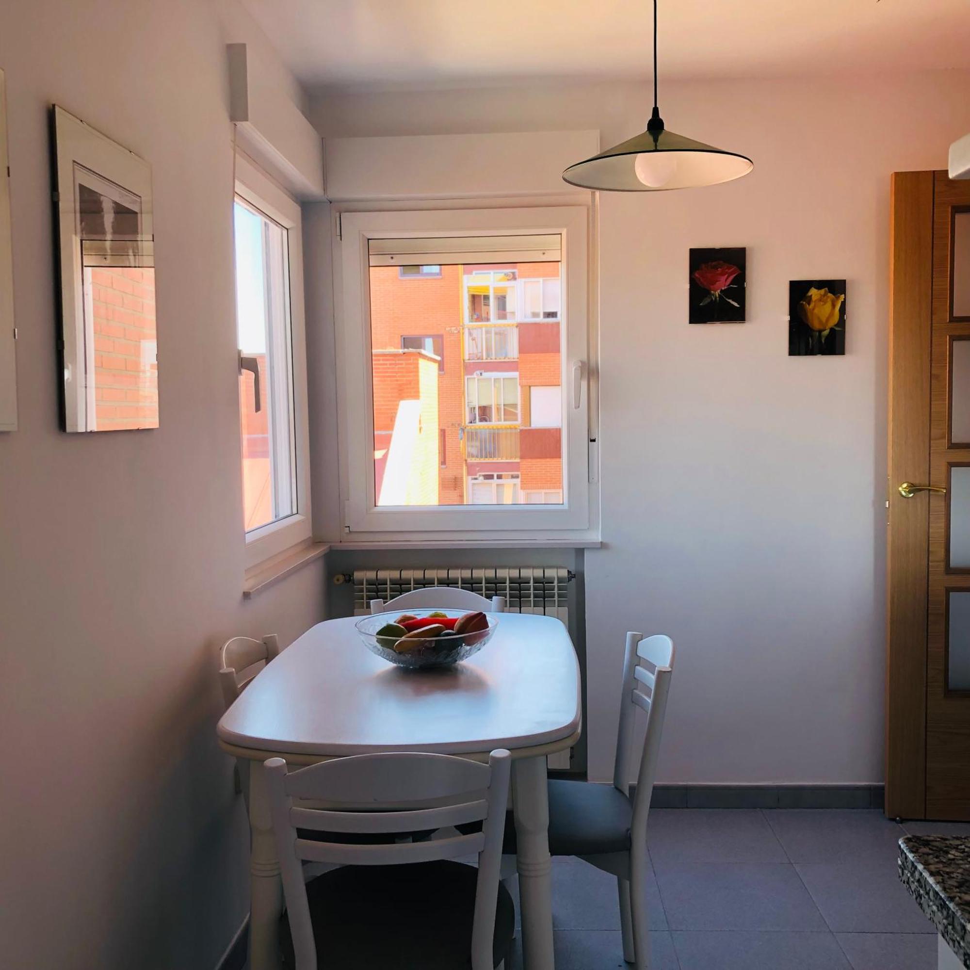 Piso Centrico Y Luminoso Apartment Леон Екстериор снимка