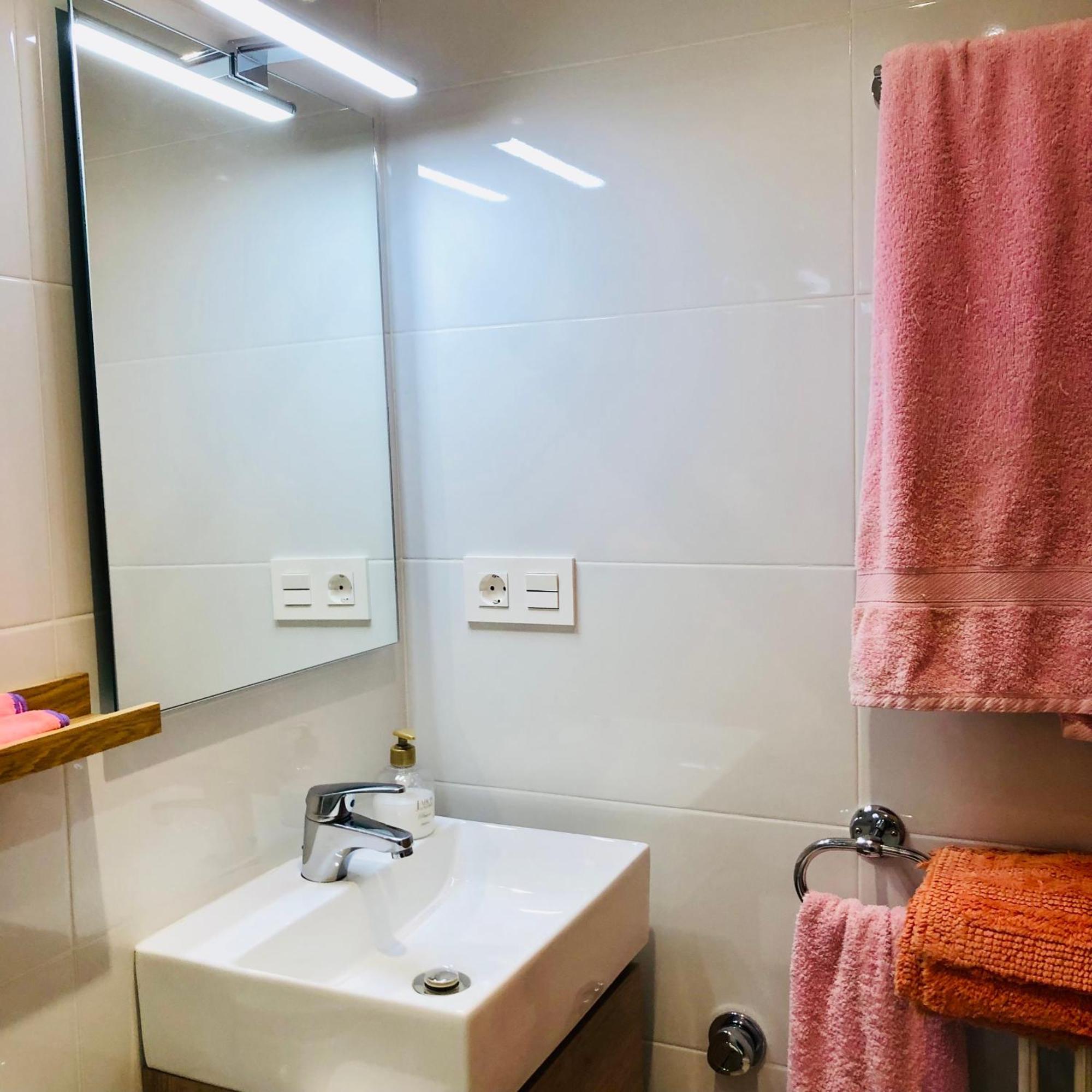 Piso Centrico Y Luminoso Apartment Леон Екстериор снимка